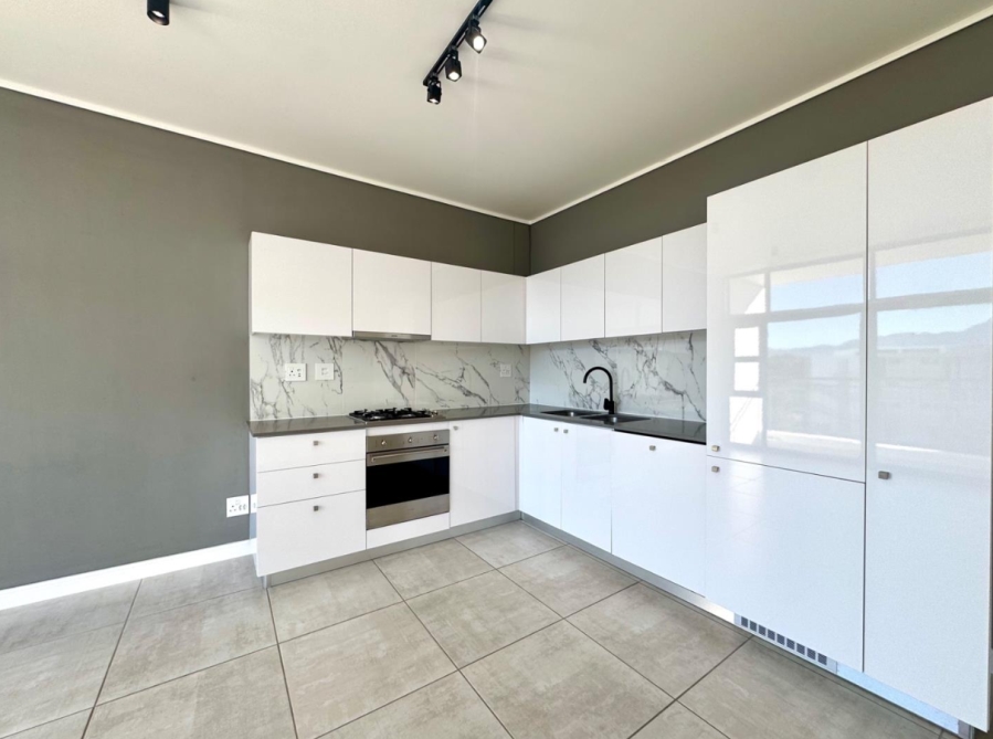 To Let 1 Bedroom Property for Rent in Paardevlei Western Cape